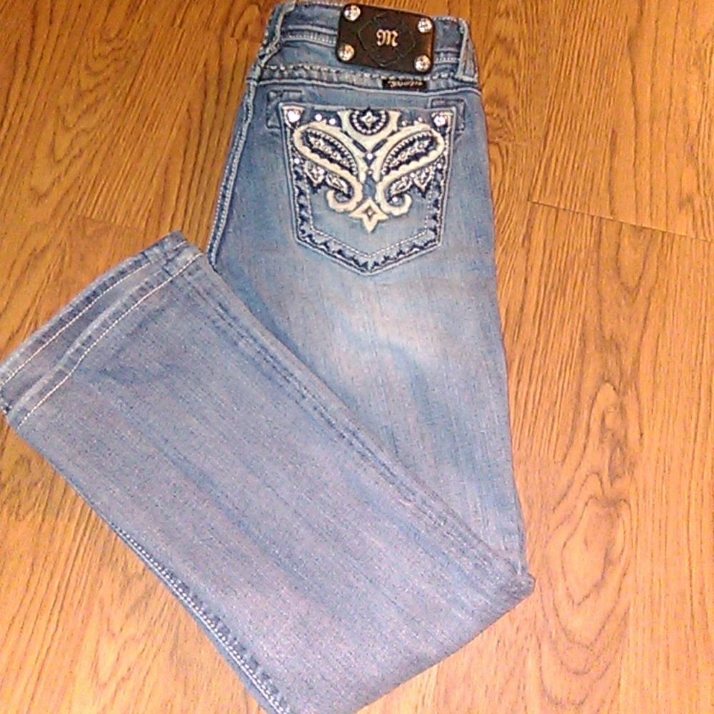Miss me jeans with white embellishments